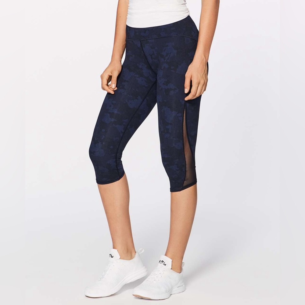 Lululemon Train Times Crop (17") in Camouflaged Midnight Navy Black / Black